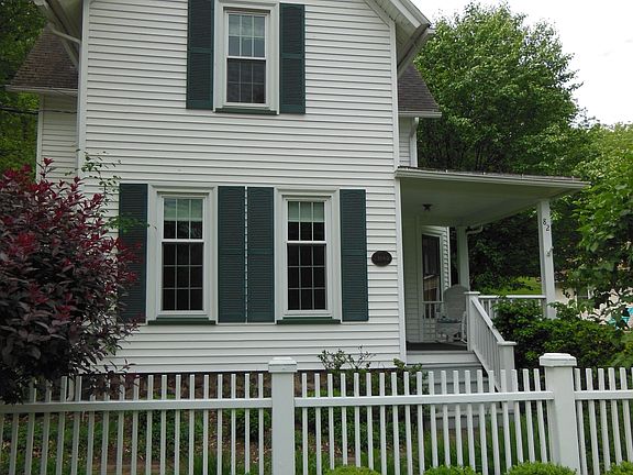 4th image of 82 E Church St