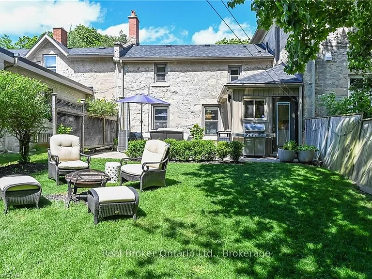 37 Meadowview Ave — Photo 26