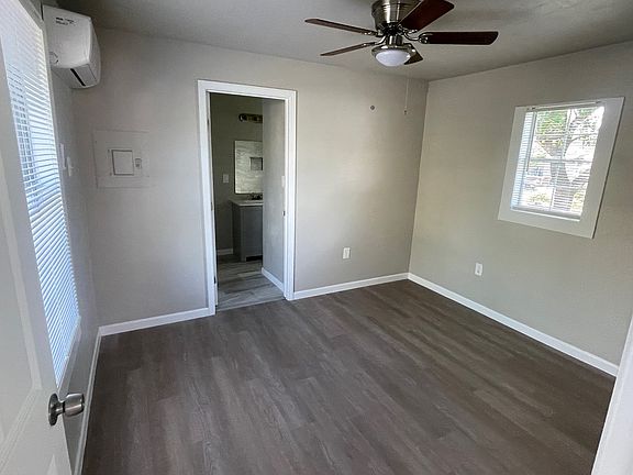 5th image of 3211 W Cesar E Chavez Blvd #2