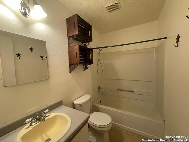 7631 Heathridge — Photo 6