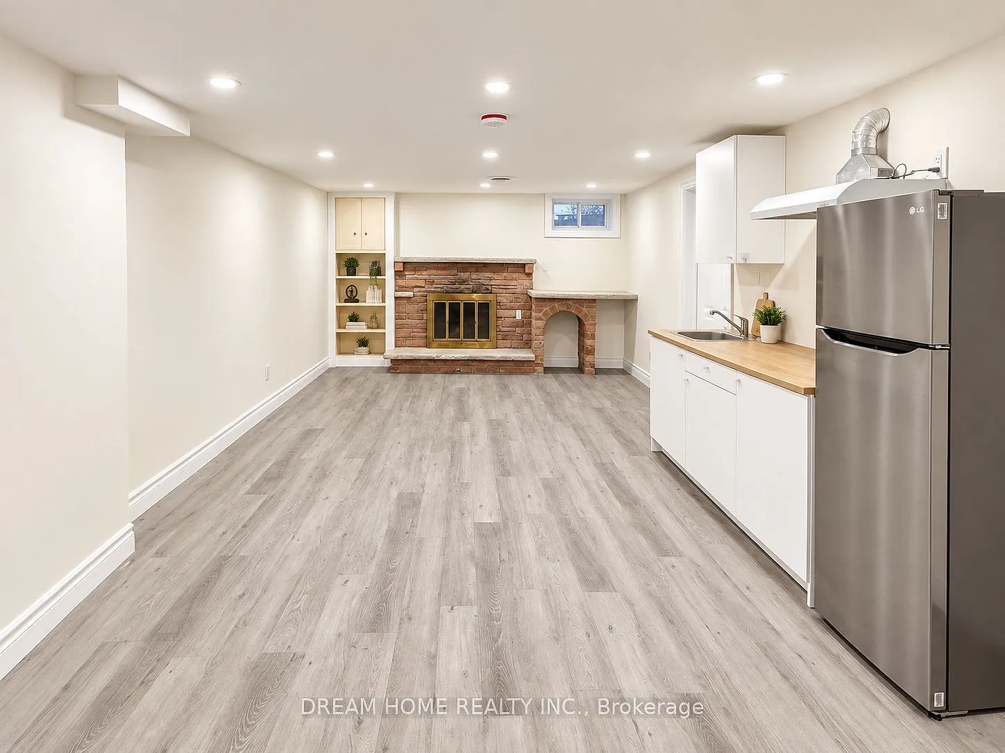 2 bed, $1,700 — Photo 3