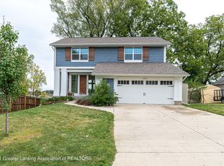 5872 Shaw St, Haslett, MI 48840