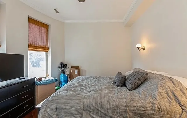 36 S Ashland Ave #404 — Photo 3