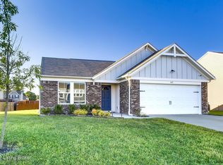 243 Boulders West Dr, Shepherdsville, KY 40165
