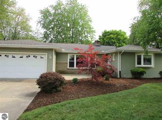 1006 Glenwood Dr, Mt Pleasant, MI 48858