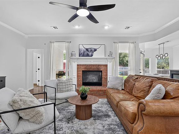 2nd image of 11021 Larkin Ln