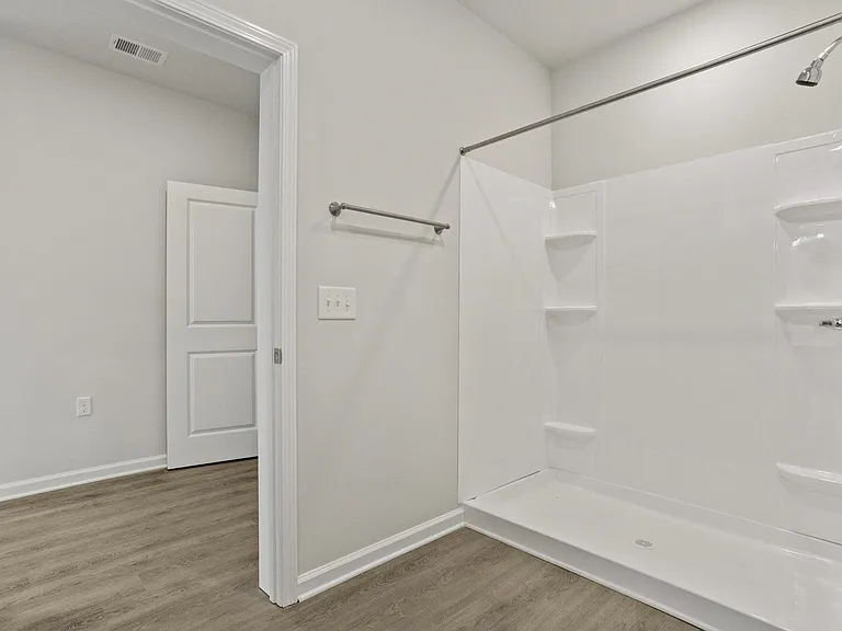 The Grande at Geyser Falls Luxury Apartments — Photo 39