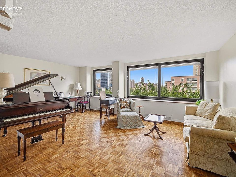 1st image of 531 Main St #1025