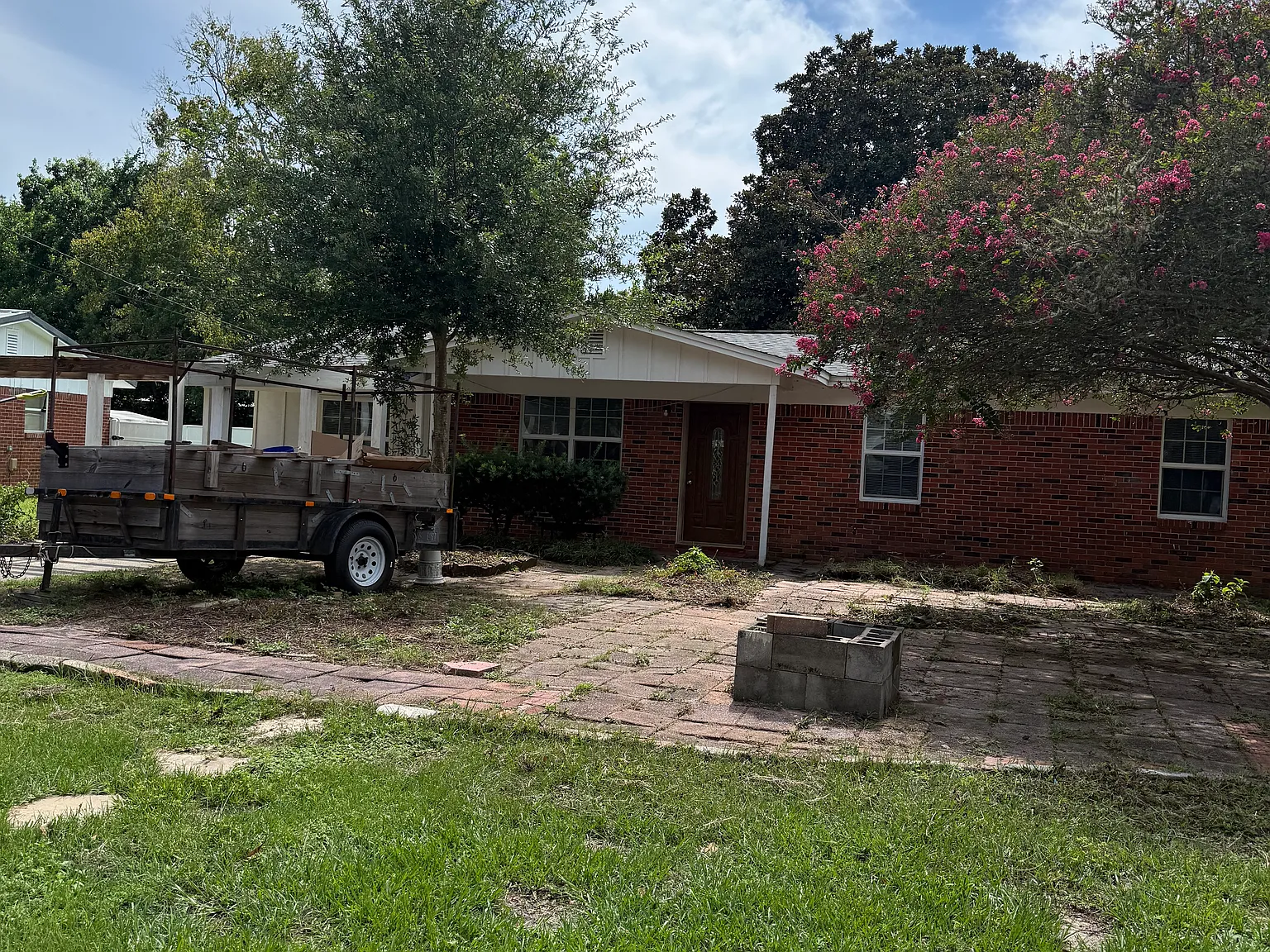 3 bed, 1275 sqft, $2,000 — Photo 2