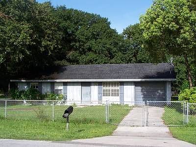 2nd image of 2107 Clemons Rd