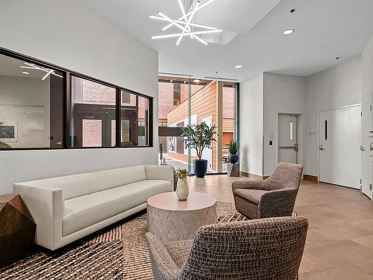 AP1 Lofts — Photo 25