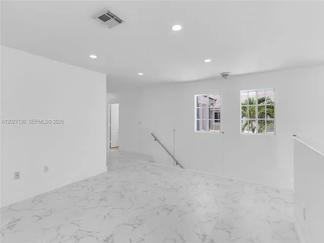 27866 SW 142nd Ave — Photo 4