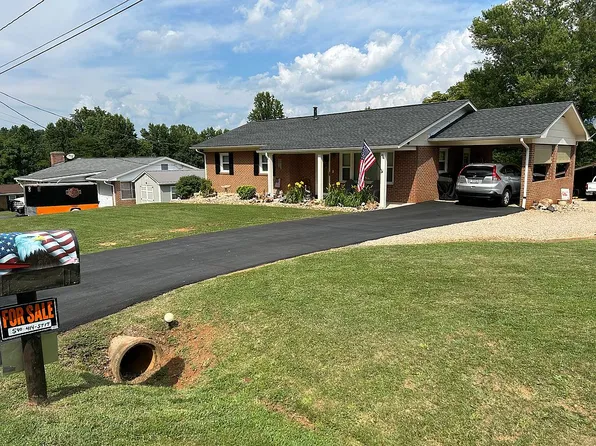94 Skyline Rd, Lexington, VA 24450