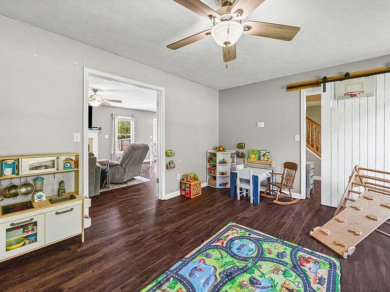 4027 Fiddlesticks Dr — Photo 14