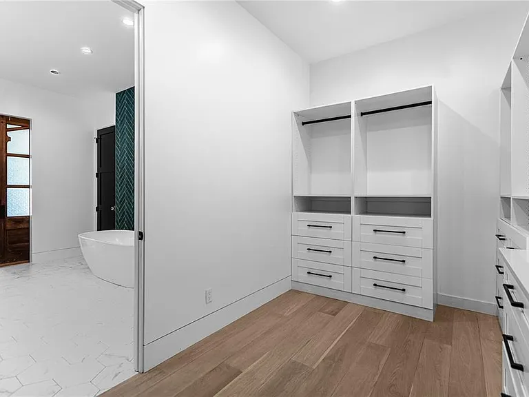 1814 Barker Dr — Photo 58