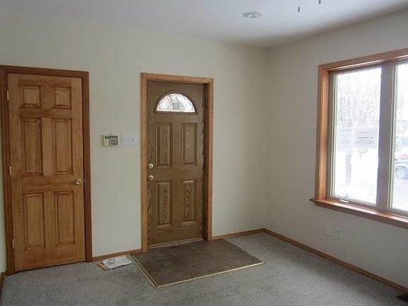 2nd image of 3251 N Narragansett Ave
