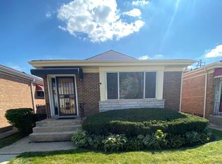 549 W 95th St, Chicago, IL 60628