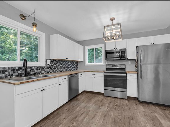 4th image of 504 Isbill Rd