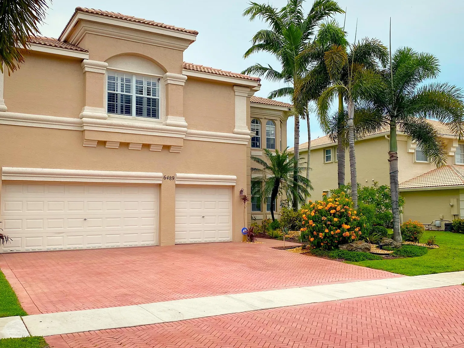 4 bed, 4.0 bath, 3908 sqft, $8,700 — Photo 1
