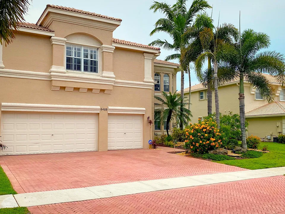 6489 Marbletree Ln