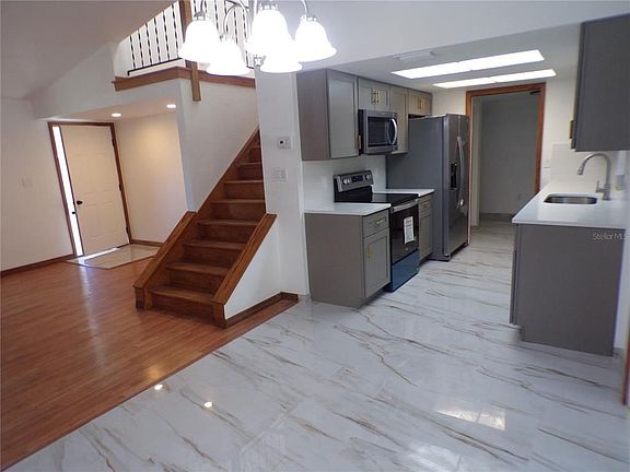3rd image of 18504 Kuldin Ave