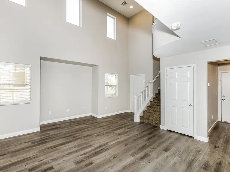 9289 Hainsworth Ave — Photo 9