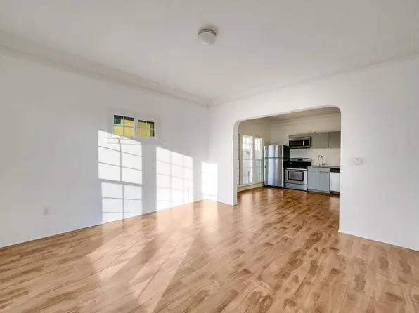 132 S Mountain View Ave Unit 1/2, Los Angeles, CA 90057