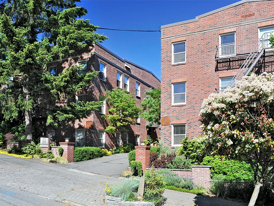 West Coast Arms Apartments