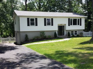 15 Woodland Ave, Whippany, NJ 07981