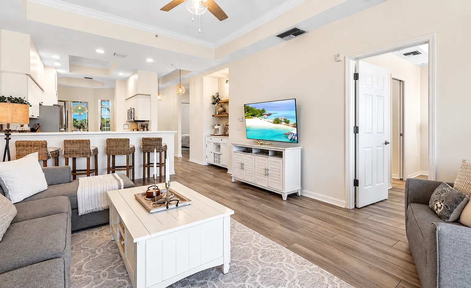 1781 Four Mile Cove Pkwy — Photo 3