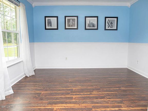5th image of 820 Sandlewood Dr