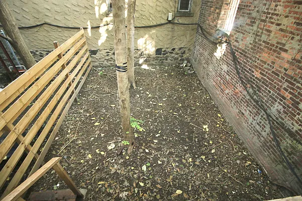 Rented by Delmark Realty LLC | media 53