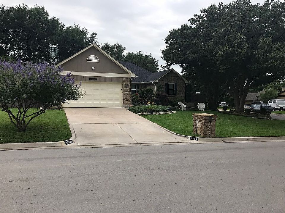2nd image of 5008 Oak Springs Dr