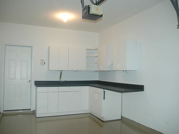 3rd image of 705 Las Brasis Ct
