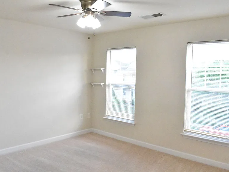 1310 Walker Dr — Photo 24