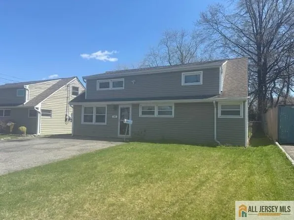 346 Ella Ave, Avenel, NJ 07001