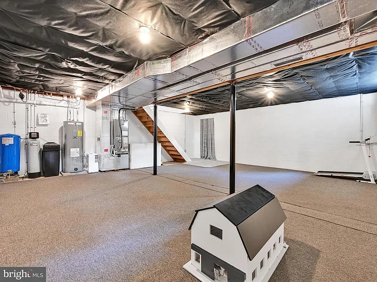 120 Duquesne Dr — Photo 22