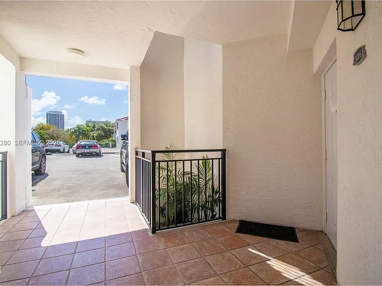 3165 NE 184th St #6206 — Photo 34