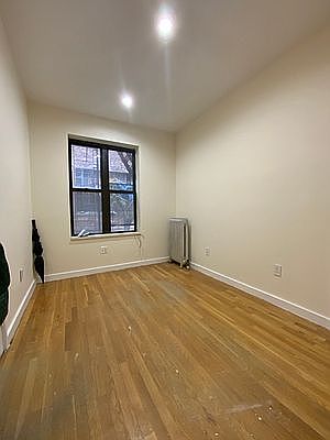 2nd image of 517 W 180th St APT 4