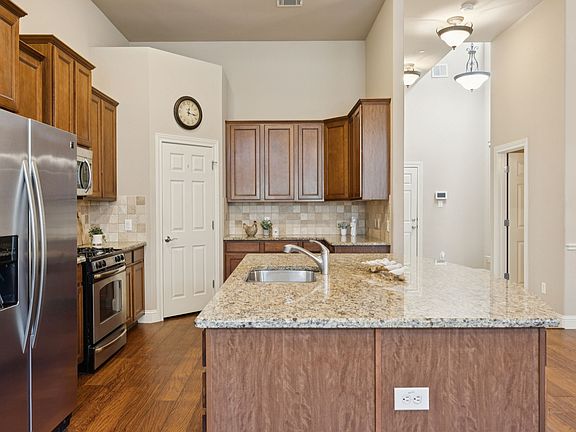 4th image of 2944 Sicily Way #1202