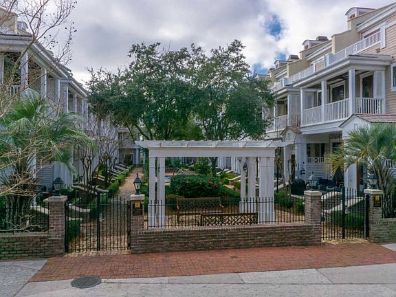 2nd image of 9201 Market Street Inn Unit 160