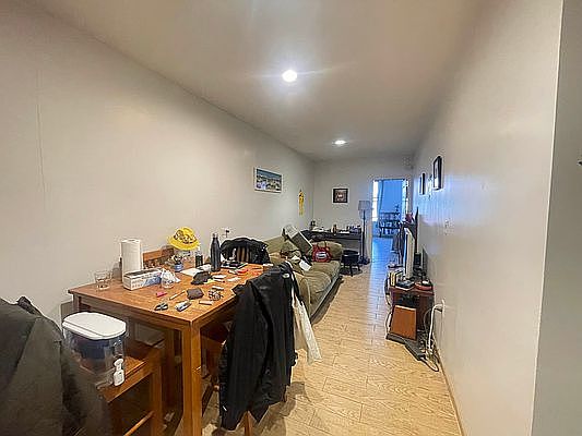3rd image of 305 Troutman St APT 2R