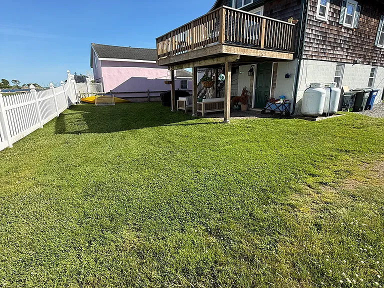 71 Langworthy Ave — Photo 5