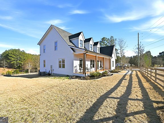 4th image of 360 Old Cartersville Rd