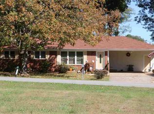 132 County Road 146, Riceville, TN 37370