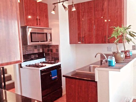 5th image of 6124 Hazelhurst Pl #6