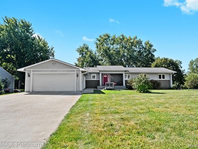59191 Annah Dr, New Hudson, MI, 48165