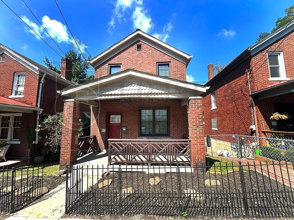 468 Belonda St