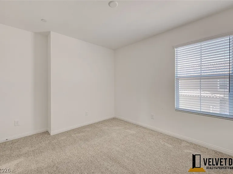 2725 Luzzi Walk — Photo 20
