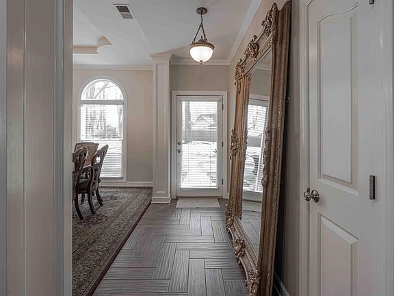 4th image of 2461 Eagleridge Ln